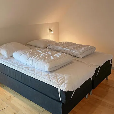 アパート 1 Bedroom Cozy In Hesselager