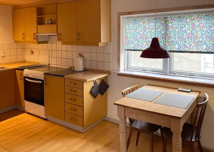 1 Bedroom Cozy In