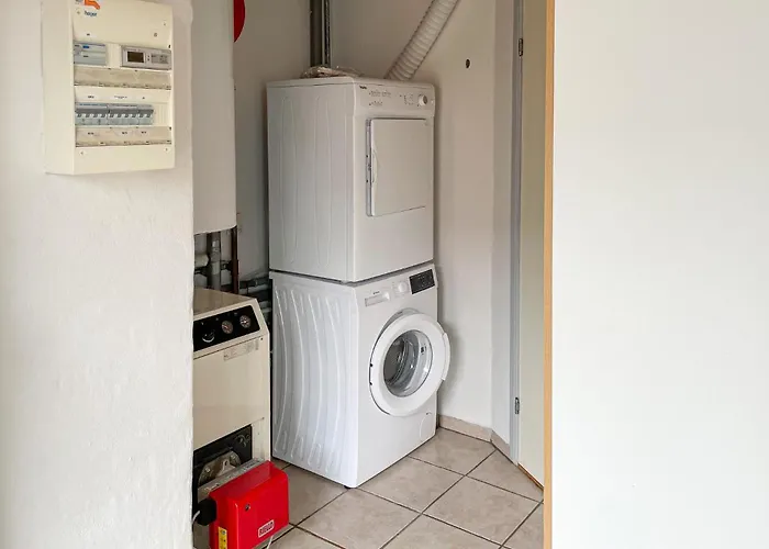1 Bedroom Cozy In